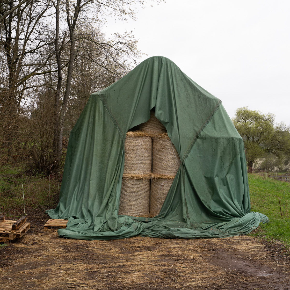 Heuballenstapel